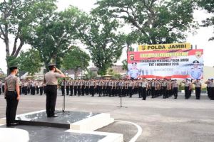 Polda Jambi Sumbang Rp304,7 Juta ke Korban Gempa Bumi di Ambon