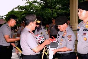 Serahkan Kendaraan Dinas ke Sat Shabara, Ini Pesan Kapolda Jambi