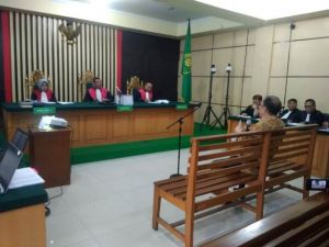 Pertemuan Dengan Asrul Di Pesawat, Asiang : Ssssttt, Ada KPK