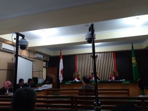 Kasus Suap Ketok Palu, Kontraktor Asiang Dituntut  2,5 Tahun Penjara
