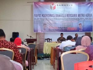 Rakor Bawaslu Ajak Masyarakat Awasi Pemilu, Mon Rezi: Semoga Lahir Pemimpin Sesuai Harapan