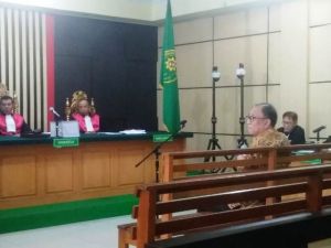 Jadi Makelar Ketok Palu, Kusnindar: Iim Itu Kawan Satu Kantor