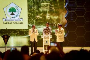 Rasakan Kesejukan Munas Golkar, Presiden Jokowi Bantah Lakukan Intervensi