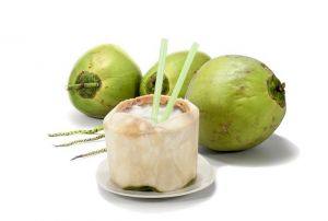 Meski Manis Air Kelapa Baik buat Penderita Diabetes, Cek Sebabnya