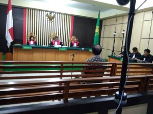 BREAKING NEWS: Asiang Divonis 2 Tahun 6 Bulan, Denda Rp250 Juta