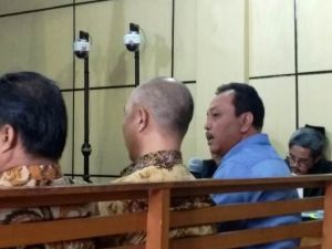 Lagi Cornelis Tegaskan Tak Pernah Terima Uang Ketok Palu