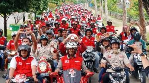 Relawan Iringi RI Arak-Arakan Keliling Kota Bungo