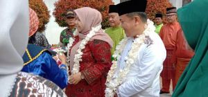 Usai acara di Kemingking, Masnah Busro  Ajak Al Haris Keliling Sungai Bahar