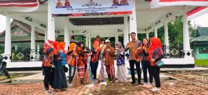  Srikandi PP Tebo Gelar Bakti Sosial Bersihkan Makam Pahlawan Nasional STS di Tebo