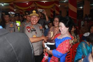 Kapolda Jambi Sambangi Jemaat Malam Natal di Gereja Kota Baru 