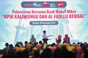 Bangun 56 Bank Wakaf Mikro, Presiden Jokowi Harap Warga Sekitar Pesantren Tidak Pinjam ke Rentenir