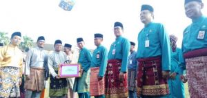 Tak Lolos 3 Besar Lelang Jabatan, Di HUT Jambi Drg Iwan Persembahkan 2 Penghargaan