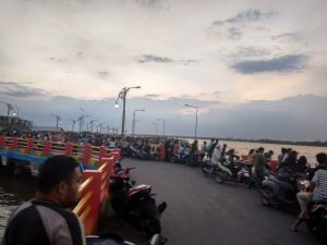 Remaja Tenggelam di  Water Front City Kualatungkal, Tim Basarnas dan Polair Lakukan Pencarian