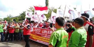 Dewan Segera Tindaklanjuti Tuntutan Aksi Demo KSBSI Provinsi Jambi