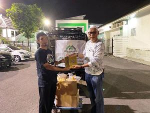 Fasha Sumbang Alquran untuk Pesantren di Air Hitam Sarolangun