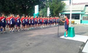 Kepala Staf Kodim 0716/Demak Mayor Inf Kadarusman Pimpin Langsung Kegiatan Rutin Lari Aerobik