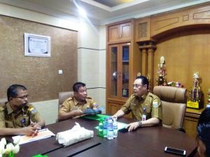 Menjelang Penerima Siswa Baru, Pembangunan Titian Teras Bungo Belum Juga Rampung