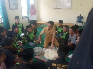 SMK Asy’ariyah Memberangakat Siswa Prakerin Di Dinas Perkebunan Provinsi Jambi