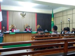 BREAKING NEWS: Effendi Hatta, Zainal Abidin dan Muhamadiyah Divonis 4 Tahun Penjara