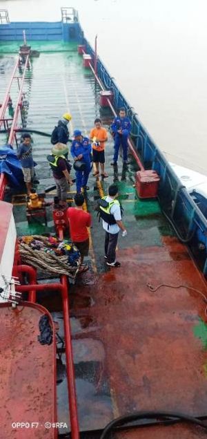 Polairud Amankan 1 Kapal Tengker Bermuatan BBM Hasil Ilegal Drilling