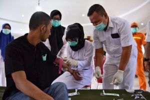 Lindungi Pejuang Kemanusiaan, Fasha Beri Vitamin Khusus Bagi Seluruh Petugas