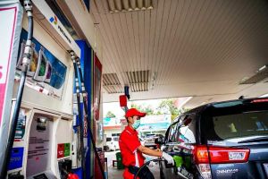 Konsumsi BBM Turun, Pertamina Hentikan Operasional Kilang