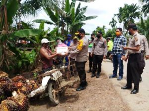 Kapolres Tanjabtim Memperingati Hari Buruh Di Dua Kecamatan