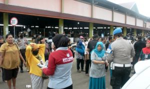 Tekan Wabah Corona, Alumni Dikmaba Polri Bagikan Masker di Beberapa Titik di Kota Jambi