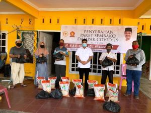 Tunjukkan Kepedulian, SAH Beri Bantuan Sembako Untuk Masyarakat Terdampak Corona