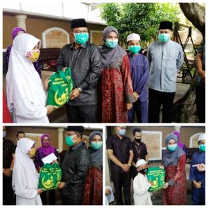 Wawako Maulana dan Isteri Berbagi Kebahagian Dengan Siswa SD Insan Madani