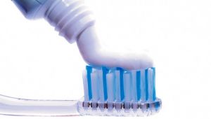 Pasta Gigi untuk Gigi Berlubang Tak Sembarangan, Ini 5 Aturannya