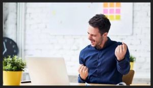 Siap Kembali Bekerja? Jangan Lupa Bawa 8 Barang Penting Ini