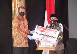 Fachrori Terima Dua Penghargaan Inovasi Daerah Tatanan Normal Baru