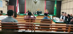 Hadri Hasan dan Johanis Ditunda Berikan Keterangan, Majelis Hakim: Waktu Tidak Terkejar