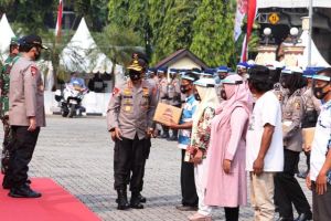 Lepas Baksos Serentak Hari Bhayangkara, Kapolri: Semoga Niat Baik Ini Jadi Amal Ibadah Kita Semua