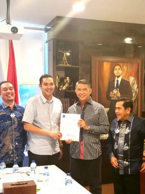 BREAKING NEWS: Bukan Fachrori, NasDem Resmi Usung Fasha- AJB di Pilgub Jambi