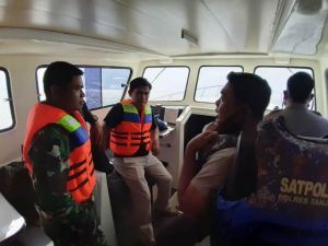 Susuri Sungai Dengan Speed Boat, Dansatgas Bersama Kapolres Tanjab Timur Menuju Lokasi TMMD
