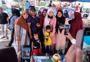 Sapa Pedagang di Ancol, Warga 