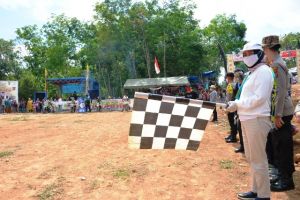 Adakan Motocross dan Grasstrack Gubernur Jambi Salurkan Bakat Anak Muda Secara Positif 