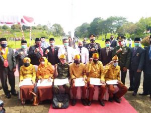 Ketua Dan Wakil Ketua DPRD Tanjabtim Ikuti Upacara Bendera Peringati HUT RI