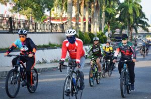 Korem 042/Gapu dan Jajaran Laksanakan Gowes Family Gathering Dalam Rangka HUT RI ke 75