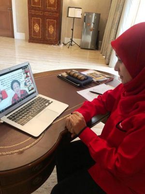 Awali Sekolah Cakada PDIP, Ratu Ikuti Pre Test Jawab 40 Pertanyaan