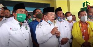 VIDEO: Al Haris-Sani Pasangan Cagub-Cawagub Pertama Resmi Mendaftar di KPU