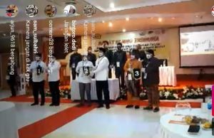 Sah... Nomor Urut 1, Mulyani - Amin No. 2 Anwar Sadat - Hairan, No. 3 Muklis - Supardi
