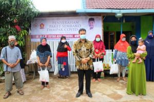 Di Tengah Pandemi, SAH Terus Menerus Beri Bantuan Sembako Pada Masyarakat