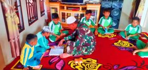 Tak Hanya Bangun Fisik, Satgas TMMD juga Bimbing Anak Belajar Mengaji