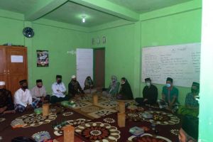 Rindu Suasana Pondok, Ratu Munawaroh Sambangi Pesantren Nahdhotul Ukul Kilangan