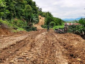 Pembangunan Jalan di Desa Sungai Langkap Masuki Finishing, Danton Satgas: Semoga Hari Ini 96 Persen