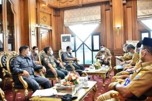 Pjs Gubernur Jambi Sentil KPU Pentingnya Edukasi ke Mayarakat Soal Pencoblosan di Masa Pandemi 