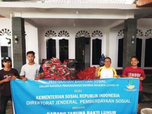 Hadir Secara Virtual, Ihsan Yunus Pantau Penyerahan Bansos di Desa Panerokan, Batanghari